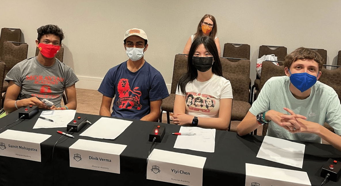 Seniors Compete at Quiz Bowl High School National Championship